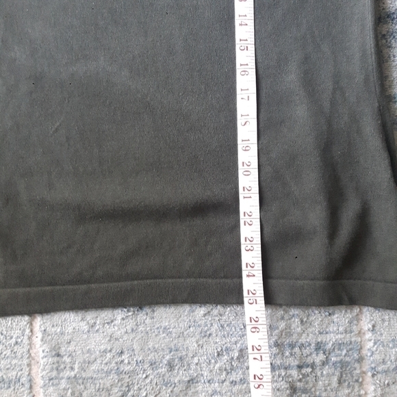 2/$35 Sale JONES & Co. Plus  1X Sleeveless knit top  Dark Olive Green - Picture 5 of 8